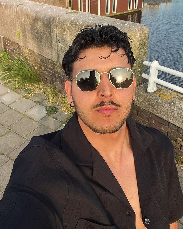 Image #1 from Cristia***